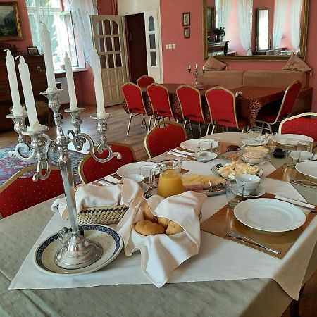Palac Jastrowiec ภายนอก รูปภาพ