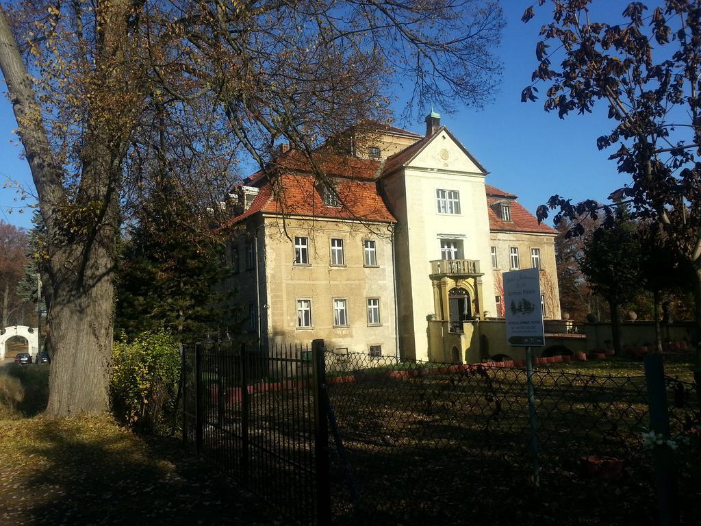 Palac Jastrowiec ภายนอก รูปภาพ